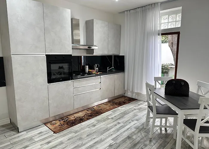 Amy House Semesterbostad *